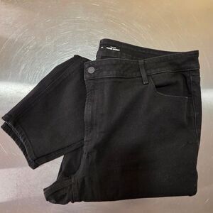 Classic Black Skinny Jeans